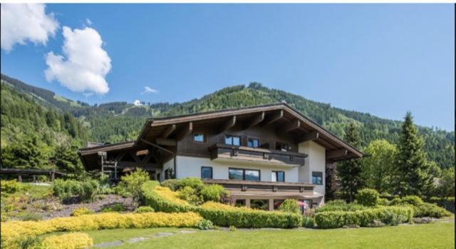 Апартаменти Haus Wenger Mountain View & Swimming Pool Капрун Екстер'єр фото
