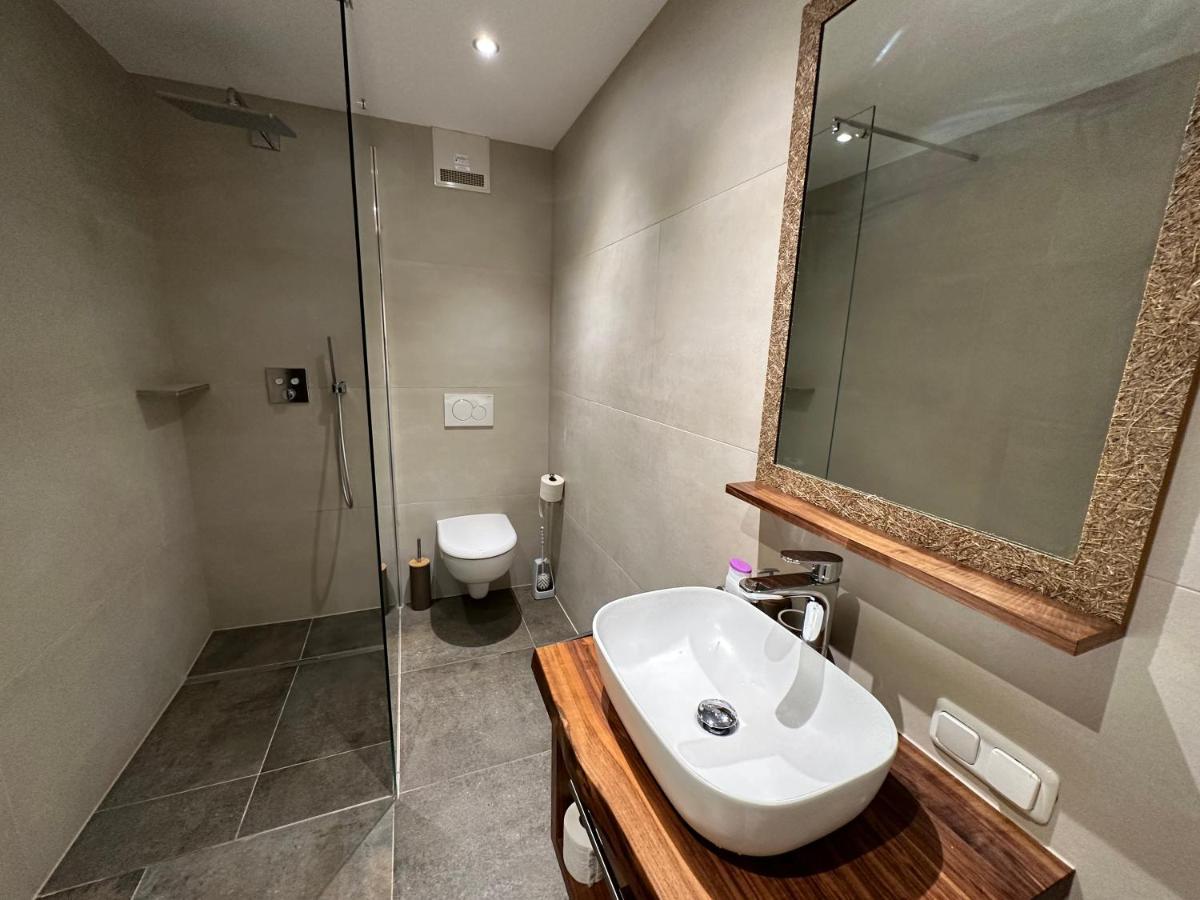 Апартаменти Haus Wenger Mountain View & Swimming Pool Капрун Екстер'єр фото